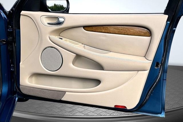 2002 Jaguar X-TYPE Base