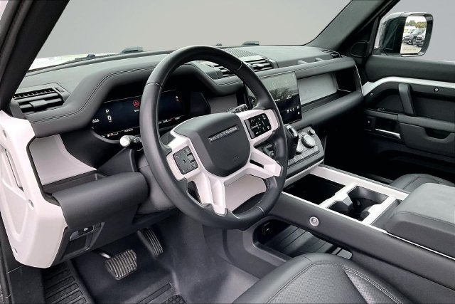 2025 Land Rover Defender S