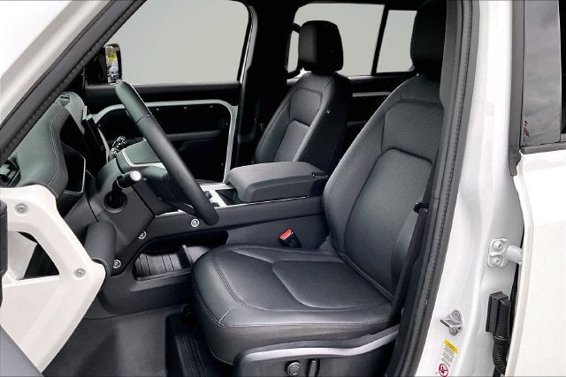 2025 Land Rover Defender S