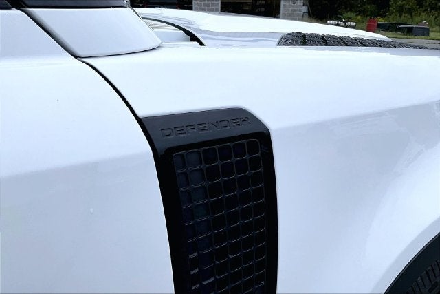 2025 Land Rover Defender S