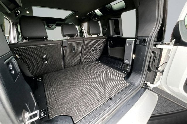 2025 Land Rover Defender S