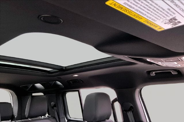 2025 Land Rover Defender S