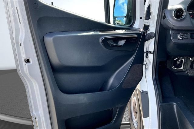 2025 Mercedes-Benz Sprinter Passenger Van Base