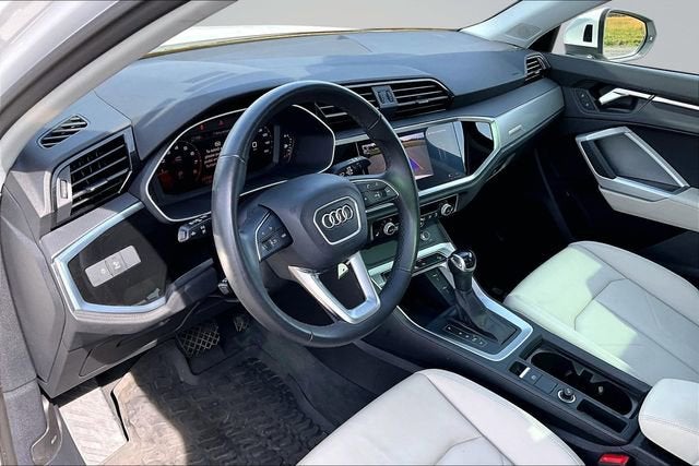 2023 Audi Q3 Premium