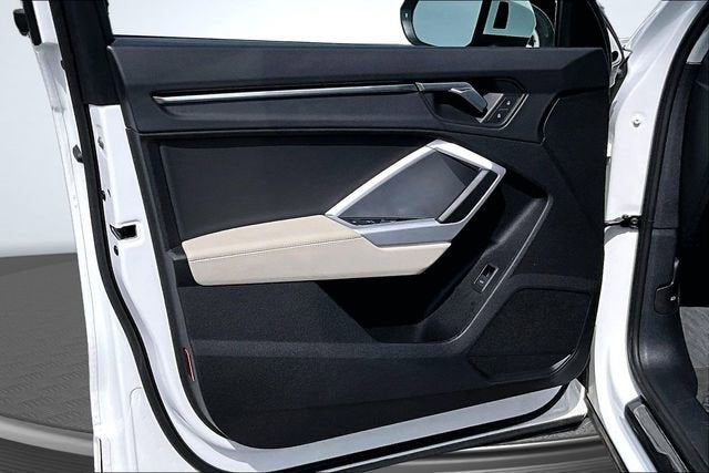 2023 Audi Q3 Premium