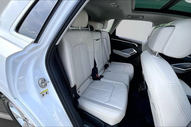 2023 Audi Q3 Premium