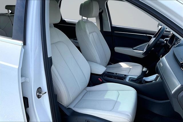 2023 Audi Q3 Premium