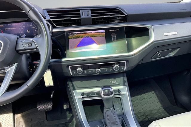 2023 Audi Q3 Premium