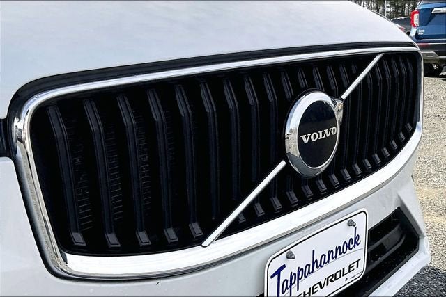 2022 Volvo XC60 Momentum